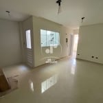 Vila Floresta. Apartamento sem condomínio com Elevador. 51,00 m2. 2 quartos, sendo 1 com sacada, 1 vaga de garagem.