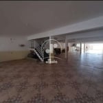 Apartamento sem Condomínio na Vila Guaraciaba, com 45m2, Sala, Quarto, Cozinha, Lavanderia, Banheiro, e um Quintal que dá possibilidade de ampliar.