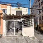 Sobrado na Vila Gilda, com 02 quartos, sala, cozinha, banheiro, andar de cima 02 quartos grandes e um banheiro grande, quintal com edícula e 01 vaga