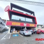 Sala comercial com 3 salas para alugar na Avenida Bom Jesus de Nazaré, 935, Aririu, Palhoça