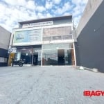 Sala comercial com 2 salas para alugar na Avenida Madre Benvenuta, 1012, Santa Mônica, Florianópolis