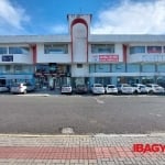 Ponto comercial com 1 sala para alugar na Avenida Leoberto Leal, 1205, Barreiros, São José