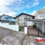 Casa com 3 quartos para alugar na Rua Maria Claudino da Cruz, 727, Capoeiras, Florianópolis