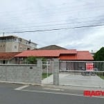 Casa com 3 quartos para alugar na R. Santides Carmelindo de Amorim, 327, Ingleses do Rio Vermelho, Florianópolis