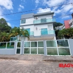 Casa em condomínio fechado com 5 quartos para alugar na Rua Vera Linhares de Andrade, 2148, Córrego Grande, Florianópolis