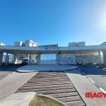 Apartamento com 3 quartos para alugar na Rodovia BR-101, 4161, Serraria, São José