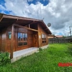 Casa com 3 quartos para alugar na Rua Coruja Dourada, 683, Campeche, Florianópolis