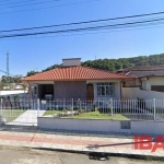 Casa com 3 quartos para alugar na Jose Bonifacio, 132, Forquilhinhas, São José