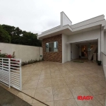 Casa com 2 quartos para alugar na Trezentos e Vinte e Seis Servidao Maura Silva Home, 1, Praia de Fora, Palhoça