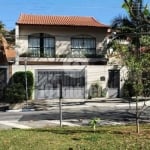 Casa Vila Madalena,320m²,3 dormitórios,1 suíte com 4 vagas.