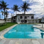 Casa Rústica com Piscina e Campo de Futebol no Condomínio Jardim Acapulco, Guarujá