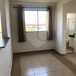 Apartamento no Condomínio Monte Alto .