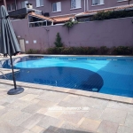 ** Casa de cond. na Vila São Francisco c/ 2 vagas, 3 dorms. lazer com piscina. FL23