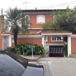 ** V. SÃO FRANCISCO CASA C/ 3 DORMS; 1 SUÍTE, 10 VGS DE GARAGEM COBERTAS. FL23