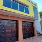 Vendo lindo sobrado, 3 dorms, 1 suite, 4 vagas, quintal - FL22