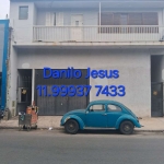 Galpão 180m² com 2 banheiros e escritório. FL51