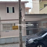 Sobrado na Vila Sônia com 3 quartos, sendo uma suíte, quintal, 3 vagas de garagem. FL23