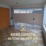 Casa com 3 Quartos e 4 banheiros Alugar, 230 m², com jardim - FL59