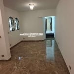 Casa na Vila Sônia ao lado do metrô com 3 quartos, suíte, 2 vagas cobertas, quintal. FL23