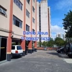 Apartamento 2 dormitórios, 2 banheiros e 2 vagas. FL51.