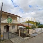 Casa de 2 pavimentos com 150m² à venda em Forquilhas.