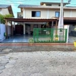 Casa geminada com 3 quartos na Palhoça.