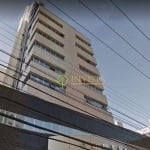 Sala comercial em andar alto, com 1 vaga no Centro - Á venda em Florianópolis