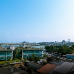 Prédio comercial/residencial com rentabilidade mensal e vista para o mar à venda no Centro de Florianópolis.