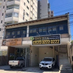 À venda! Casa comercial com 555m² localizada na Av. Hercílio Luz no Centro.