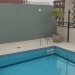 Duplex, terraço privativo com piscina, 3 quartos e 3 vagas à venda no Centro de Florianópolis.