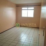 Apartamento amplo com 3 quartos à venda em Barreiros.