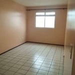 Apartamento amplo com 3 quartos à venda em Barreiros.