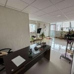 Sala comercial com sacada e 1 vaga de garagem - À venda na Agronômica.