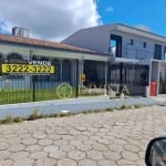 Exclusivo! Casa à venda no bairro Santa Mônica. 177m² de área construída, 4 quartos, churrasqueira e 2 vagas de garagem.