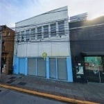 Loja comercial com 2 pavimentos e 360m² - Locação no Centro de Florianópolis.