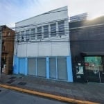 Loja comercial com 2 pavimentos e 360m² - Locação no Centro de Florianópolis.