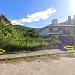 Terreno com 605m² em área nobre na Praia Brava - À venda em Florianópolis.