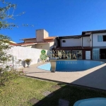 Casa de alto padrão, com terraço e vista parcial mar à venda na Agronômica.