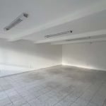 Sala Comercial com divisórias, copa e banheiros no Centro - À venda em Florianópolis