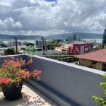 Terraço com vista mar e churrasqueira, piscina, semi mobiliado e 5 quartos à venda em Coqueiros.