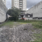 Área terreno plano com 3 casas   513 m² na Rua Mariquinha Viana Oportunidade