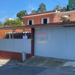 Casa com 3 quartos -Jardim São Luís - Zona Sul   - 5 vagas de garagem .