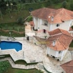 SOBRADO AO PÉ DA SERRA DA CANTAREIRA, 4 SUÍTES, PISCINA E SALÃO DE FESTAS.