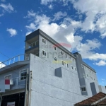 Apartamento novo, 3 quartos e quintal em condomínio horizontal, Imirim.