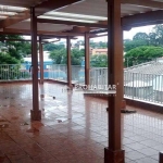 Vendo excelente casa na Cidade Dutra  para fins residencial e comercial de 315 m², com 3 dormitórios sendo uma suíte com hidromassagem,