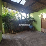 Vendo ótima casa com 1 casa principal com 2 quartos, sala, cozinha, 2 banheiros, área de serviços com varanda, bem espaçosa, e mais 3 casas no quintal