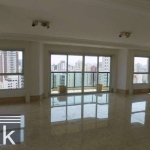 Apartamento Triplex com 4 dormitórios à venda, 600 m² por R$ 7.900.000,00 - Moema - São Paulo/SP