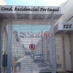 Saraju Imobiliária vende sobrado em condomínio no Cajuru, ao lado do Colégio e Faculdade Modelo.