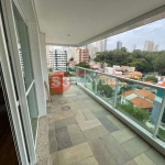 Apartamento na Aclimação com 234m² úteis, 3 dormitórios, 2 suítes, 2 salas e 4 vagas!!!