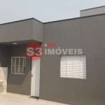 Casa à Venda com 50m², 2 dormitórios, 1 sala e 2 vagas!!!